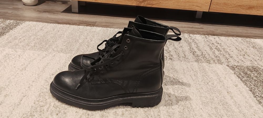 Ghete Zara Man Piele