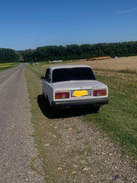 Срочно!!! 2105 белая машина за 450 дам