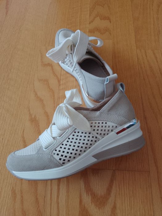 Дамски обувки 36