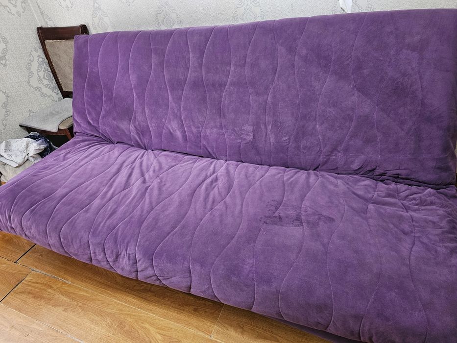 **Продам раскладной диван.**