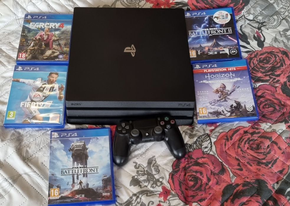 Playstation 4  pro перфектно състояние