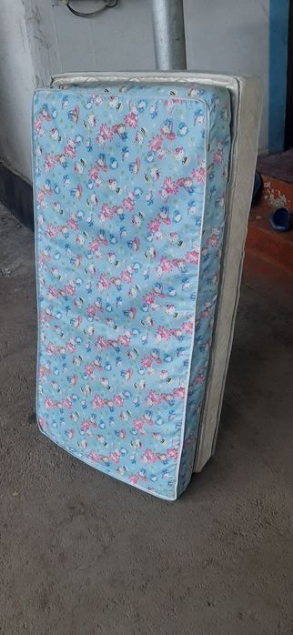 Продам детскии матрас