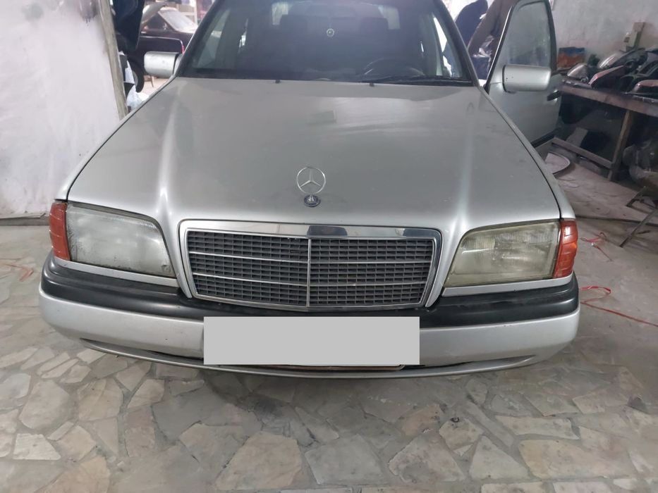 Mersenes benz 1992год