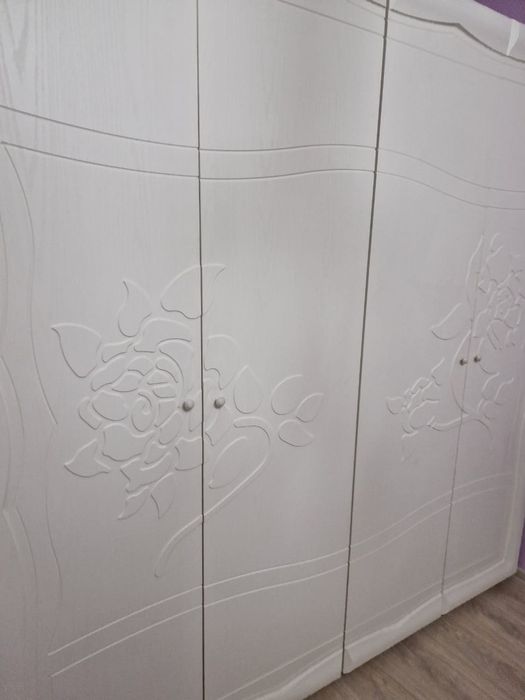 Срочно продам шифонер