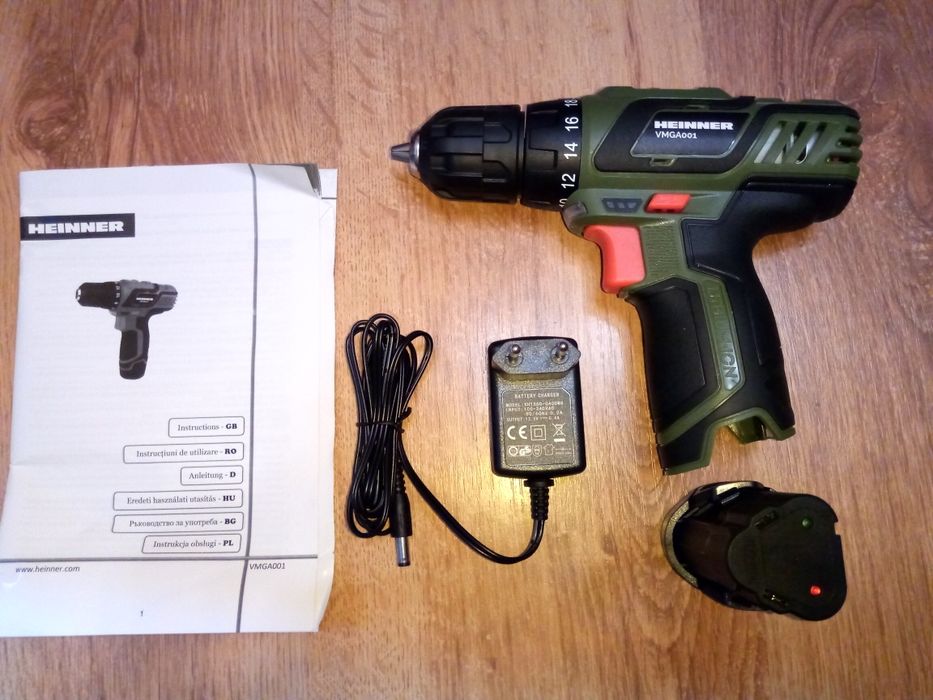 Masina de gaurit cu acumulator 10.8V-1.3 Ah,11400RPM,Mandrina 10mm,Nou