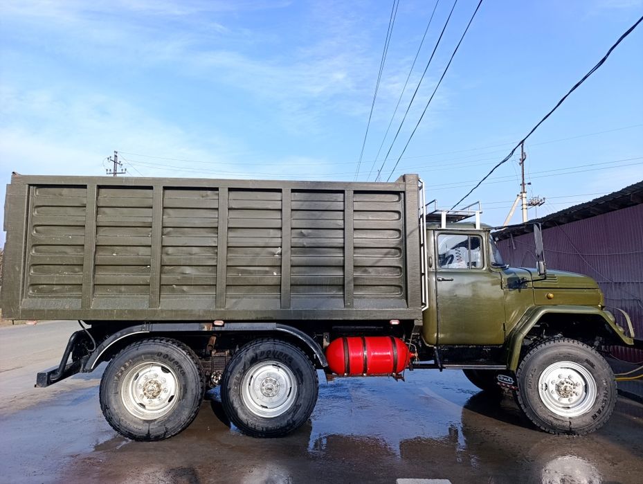 Зил 131 машина нахаду