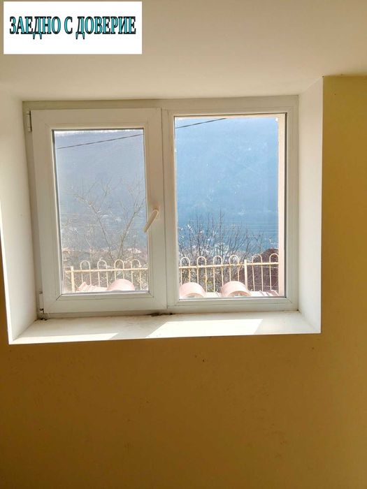 Уникална триетажна къща в гр,СВОГЕ, сред  живописното Искърско Дефиле