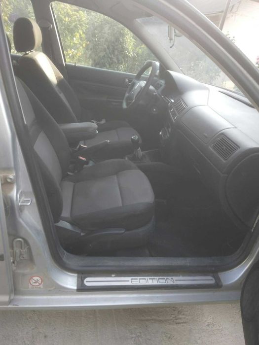 Se vinde golf 4.