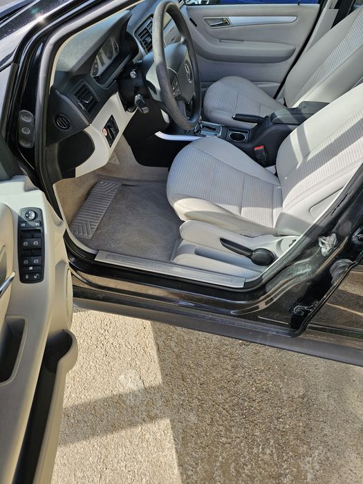 Vand Mercedes B Klasse Germania  2007 1.7 benzină , cutie automată