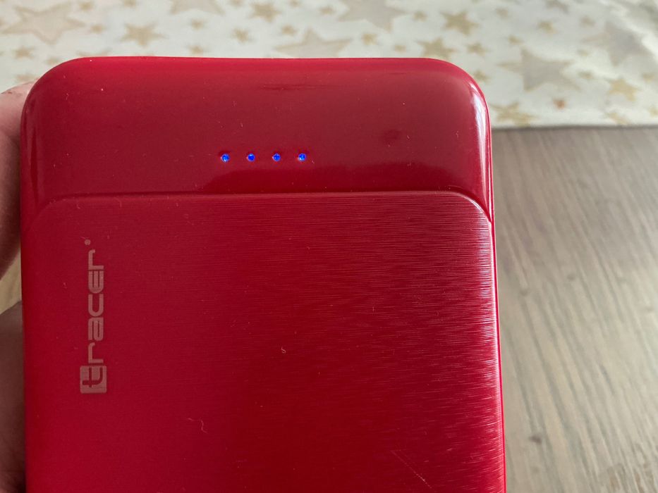 Външна Батерия 10 000mah реални и стойка за смартфон