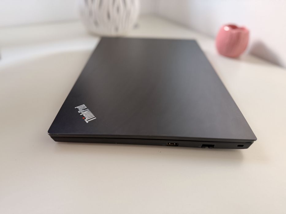 Lenovo ThinkPad E15 – Intel i7 | 16GB RAM | SSD 1.5TB | Windows 11