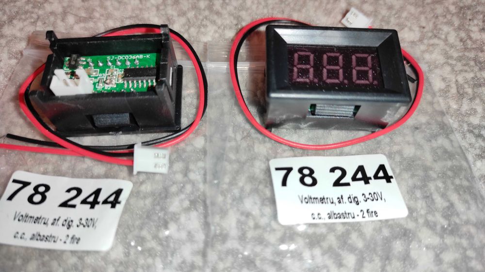 Diferite cabluri USB, mini+micro+iPhone, cablu adaptor bricheta auto