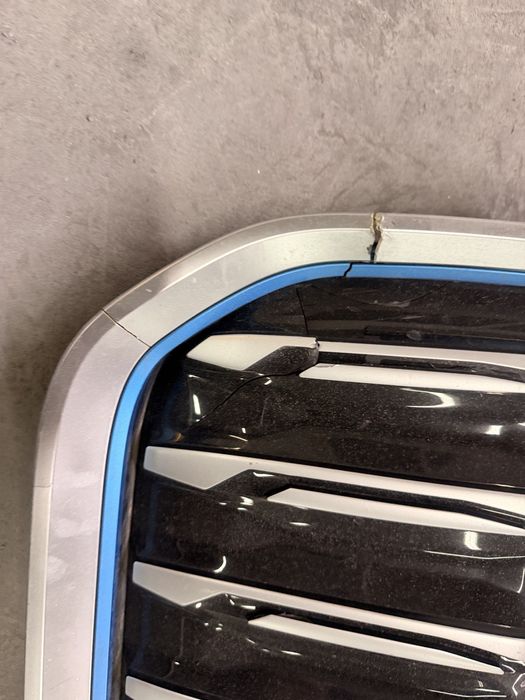 Маска за bmw X1