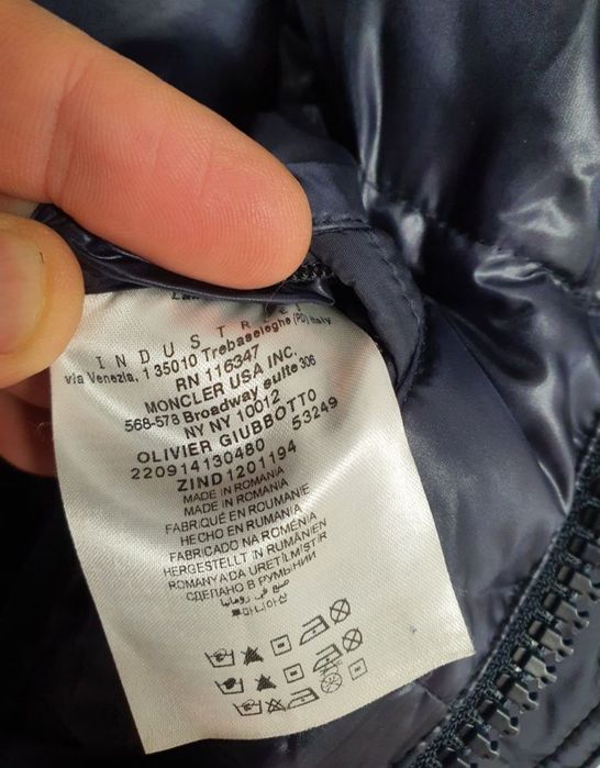 Geaca Moncler originala marimea 5