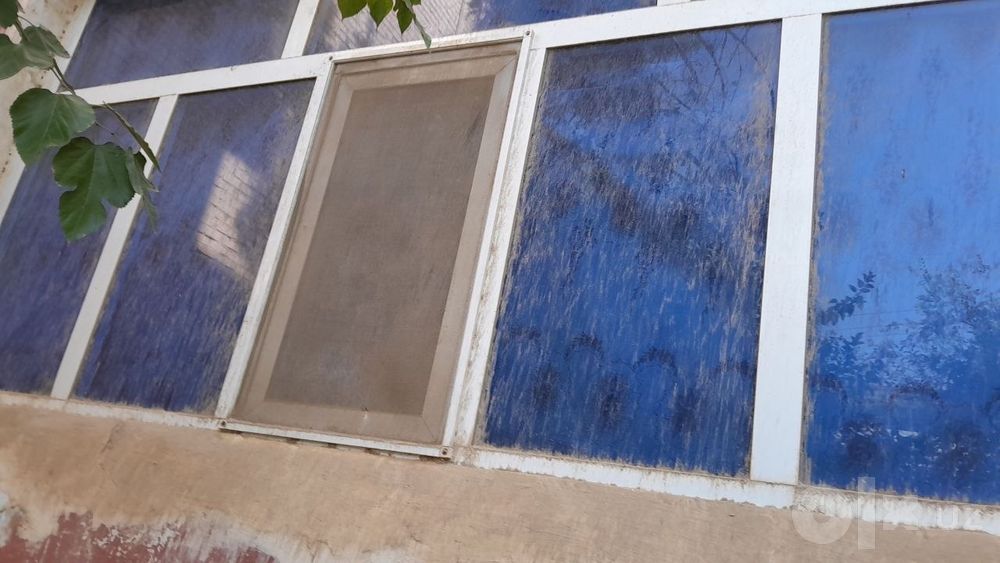 Qashqadaryo Muborak tumani 4 xonali kvartira sotiladi