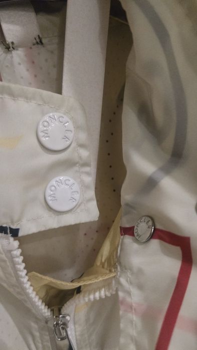 Оригинално яке Moncler S-M