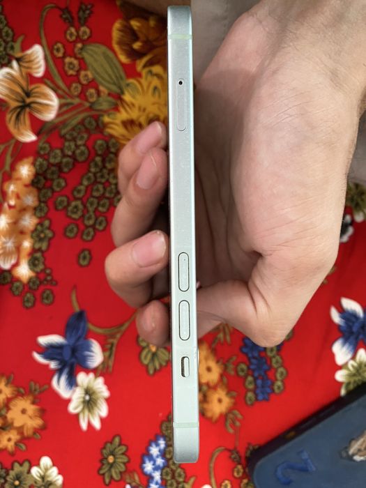 Iphone 15 128gb 82%аккум