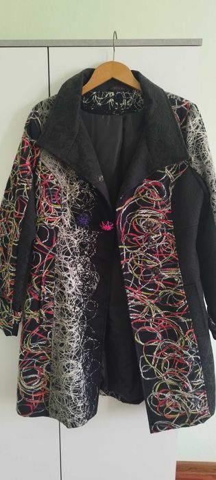 Продавам палто размер М