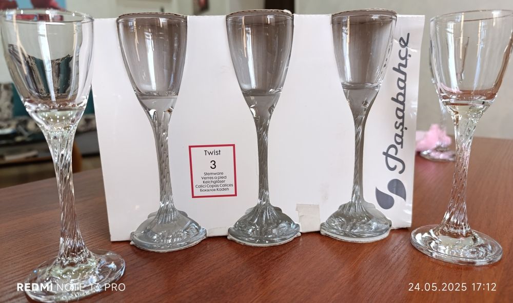 Стаканы Luminarc и рюмки на ножке