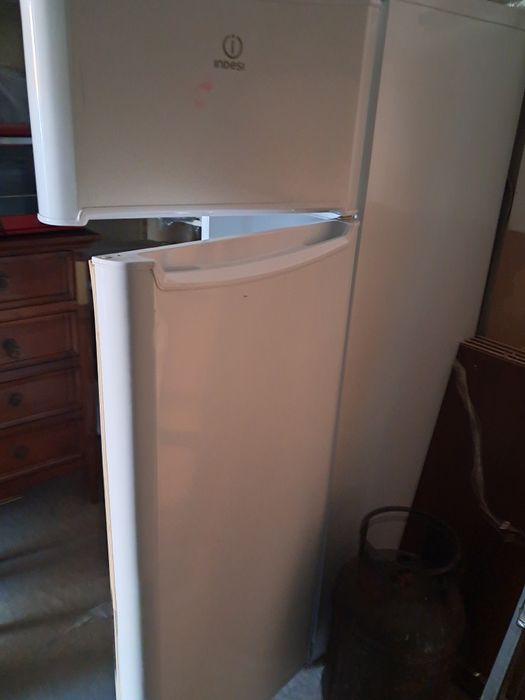 Холодильник индезит
