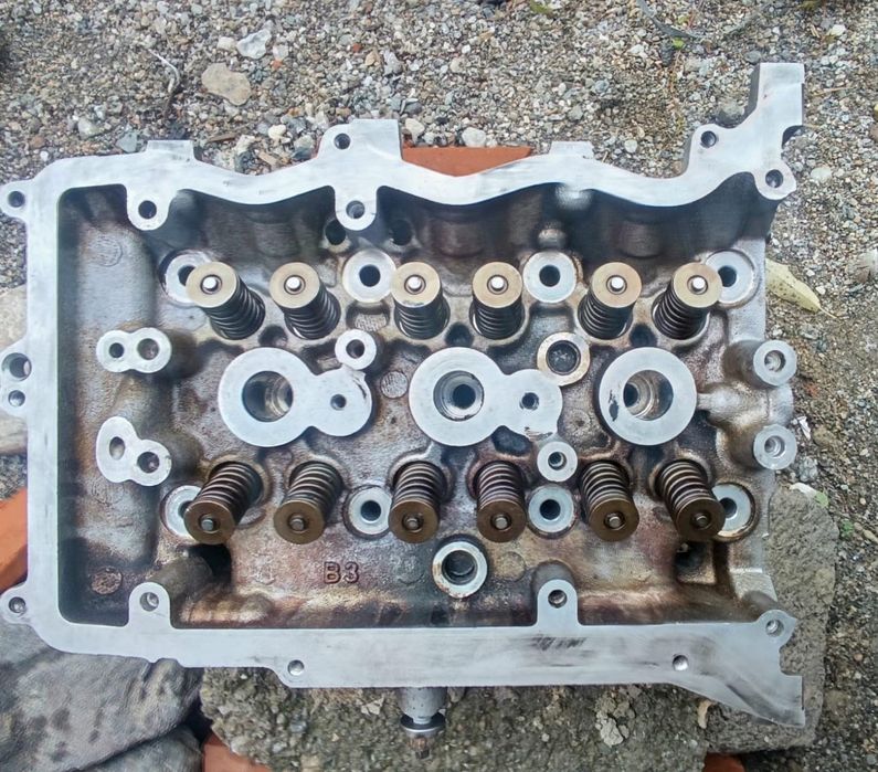 Piese originale motor Dacia Logan 2