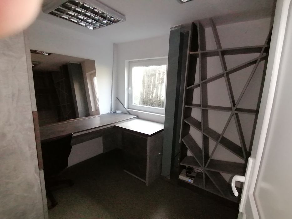 Vand hala 210 mp si teren 4100 mp la 30km de Cluj