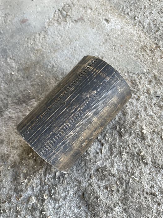 Продавам плътен бронз