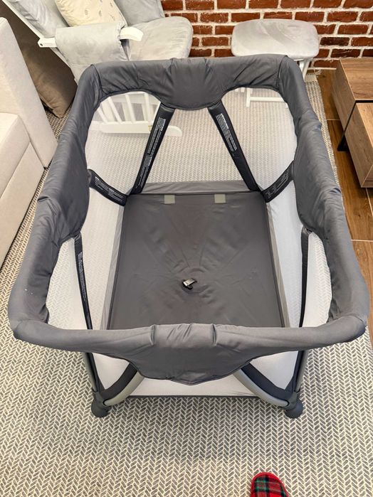 Patut pliabil Nuna Sena + masa de infasat