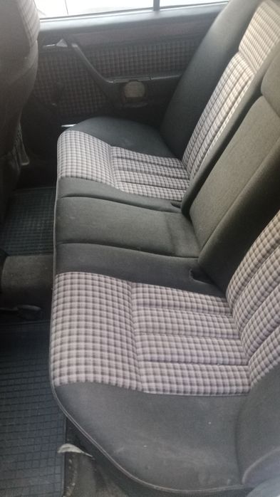 Мерседес W124 Е230
