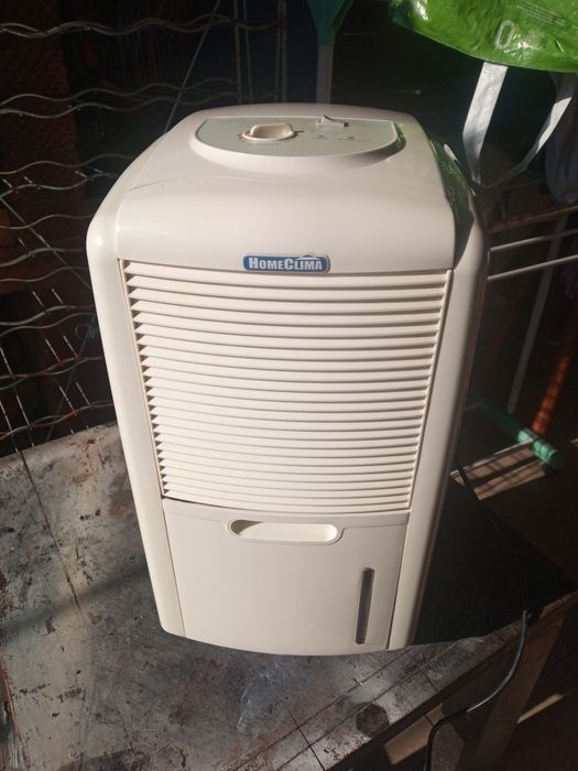 vând dezumificator cu compresor, ideal pt cafou