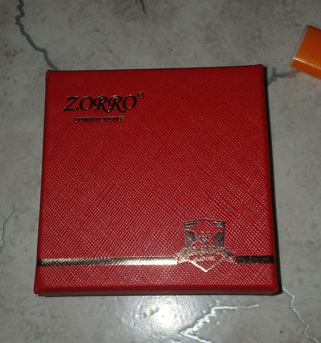 Зажигалка зиппа продаем