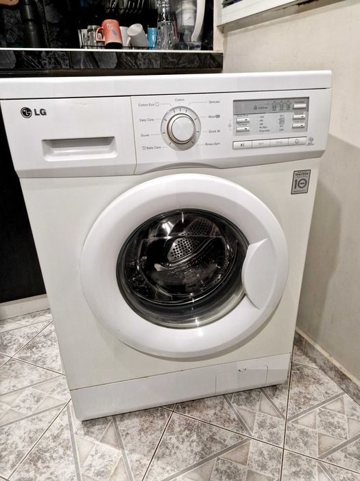 Пералня LG предно зареждане