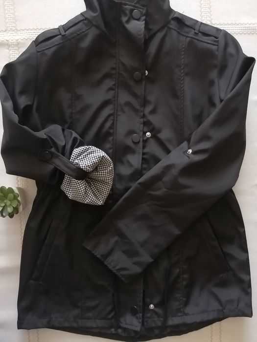 Дамски черен  шлифер