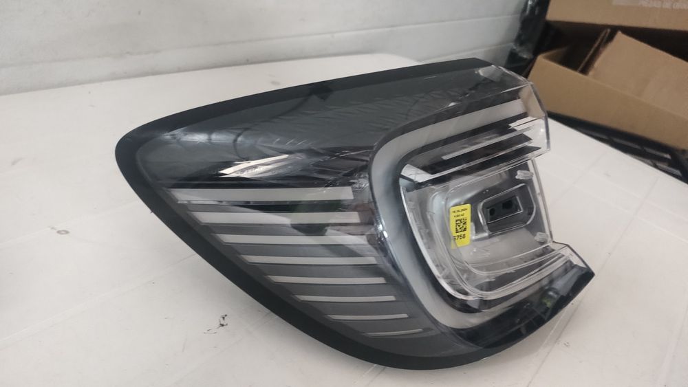 Lampa, stop  stânga captur 2 facelift cod 265550246R