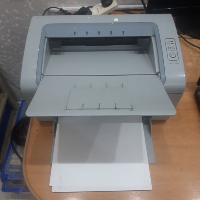 Продам принтер черно-белый, лазерный