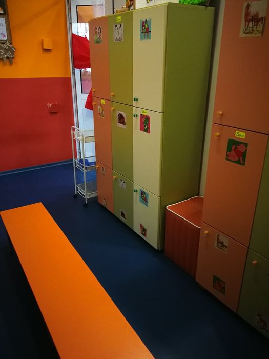 Детско обзавеждане- разпродажба от детско заведение.