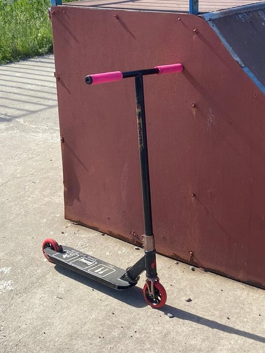 Трюковой самокат чили