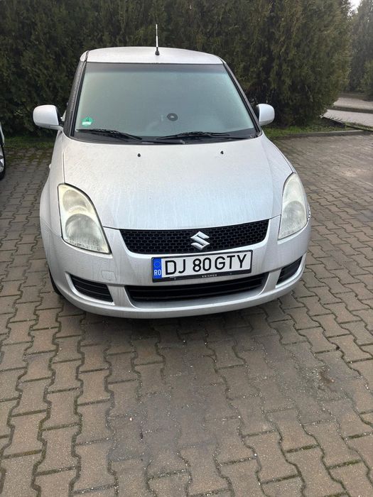 Vând Suzuki Swift