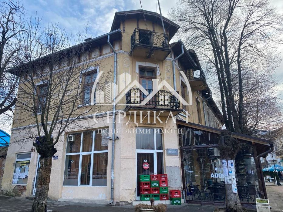 Продава се Етаж от къща в Земен - 150 кв.м за 257 €/кв.м - Снимка #1