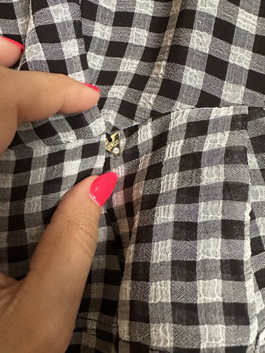 Потничета Guess.