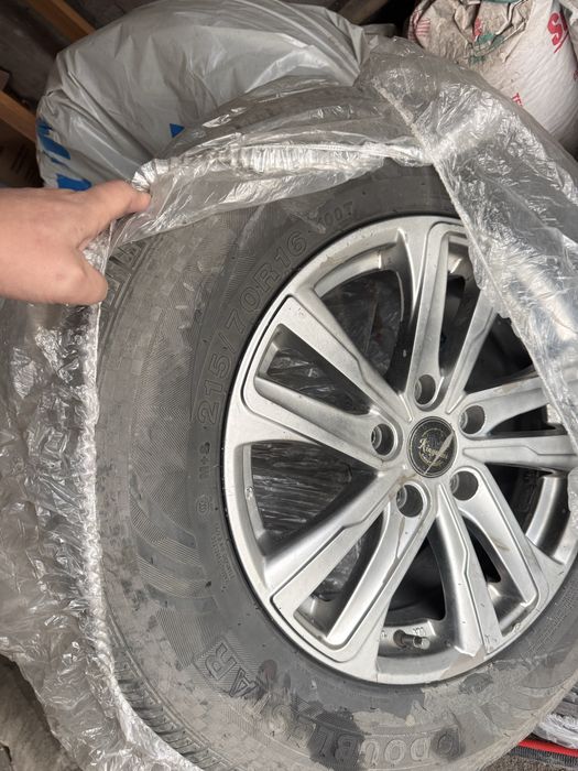 Продам колеса с титанками