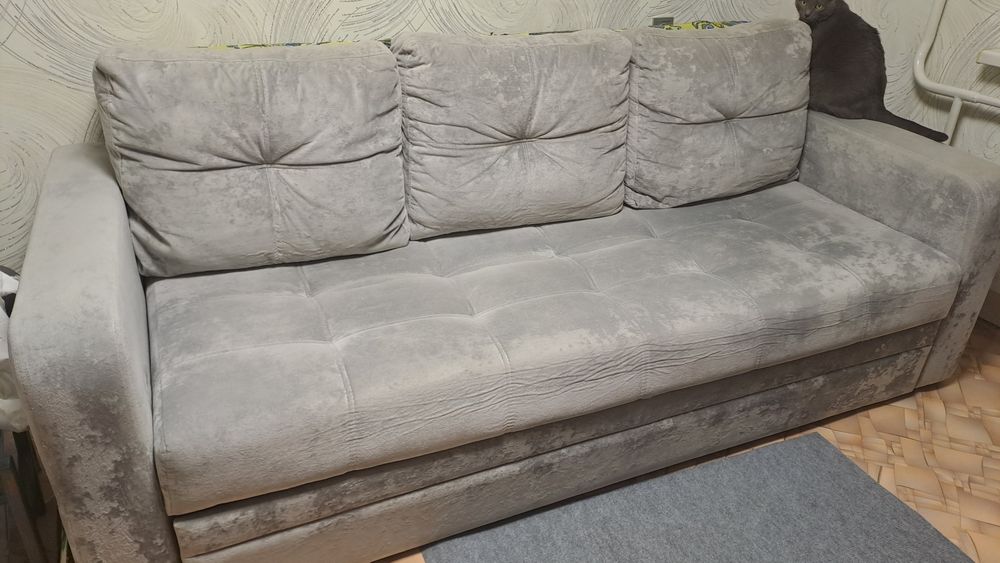 Продам диван мягкий,удобный.