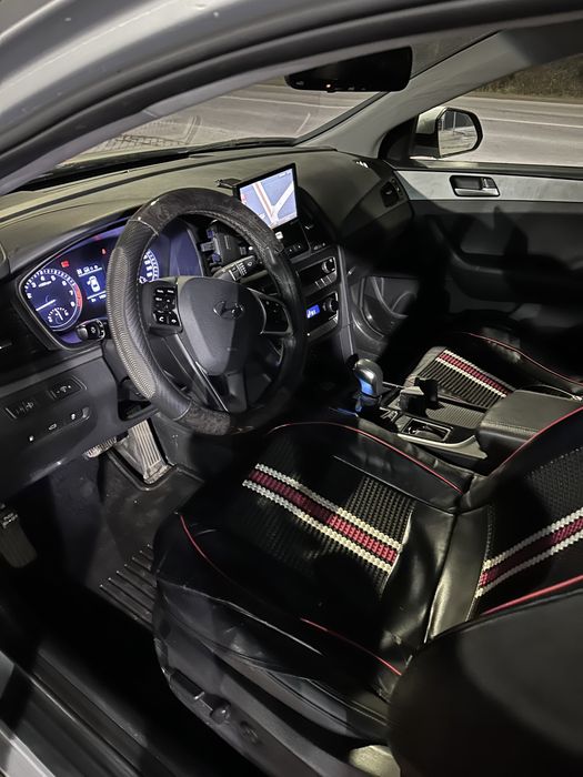 Продам автомобиль  срочно