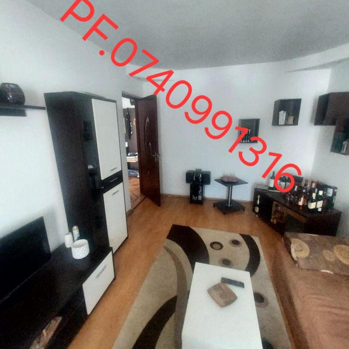 Apartament 3 camere de vânzare Păcurari