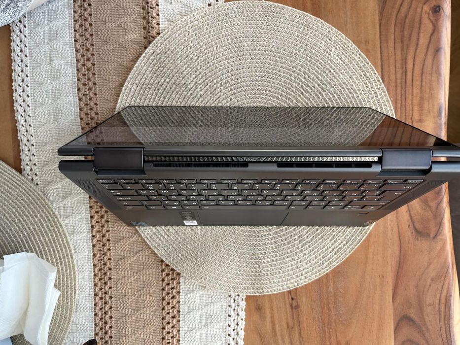 Lenovo Yoga 7 – i7, 16GB, 1TB, тъчскрийн и писалка, много запазен