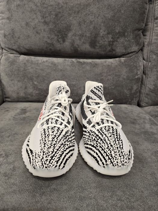 Adidas yezzi nr 41-45 preț 350 lei