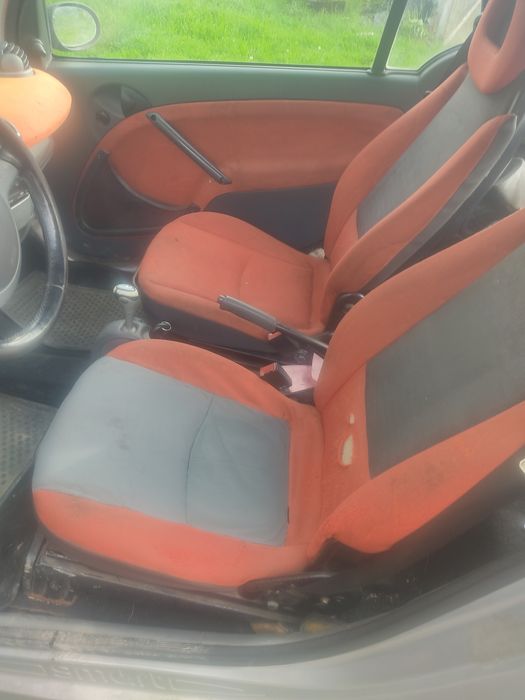 Vând Smart diesel 0 8 preț 850 fix €