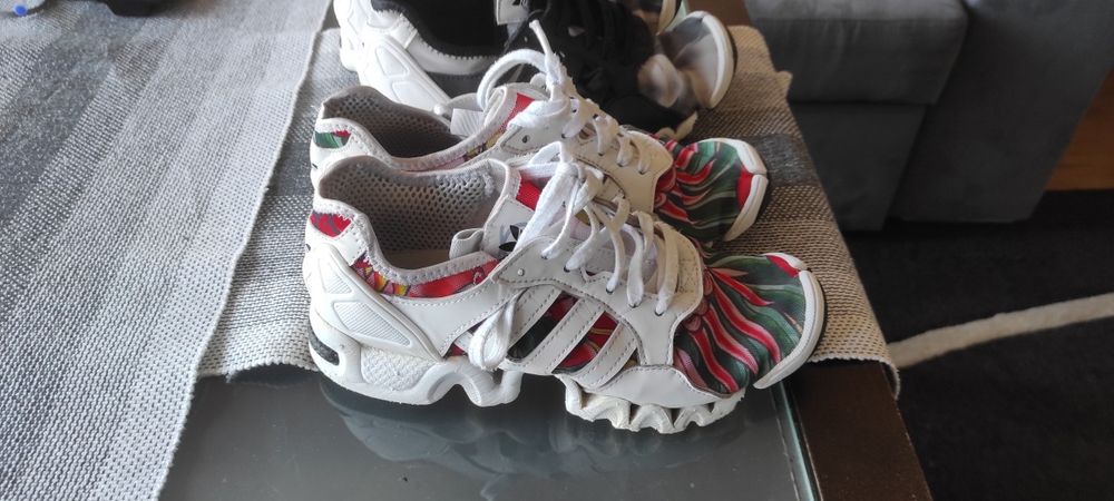 Adidas SML номер 37,5