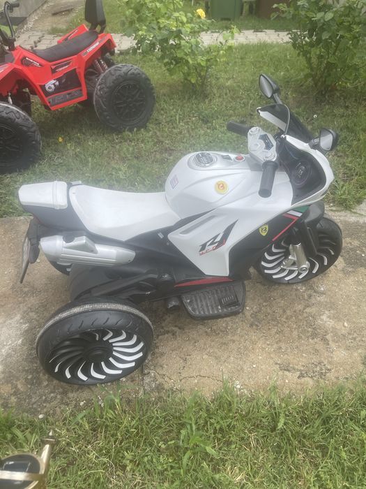 Motocicleta pentru copii