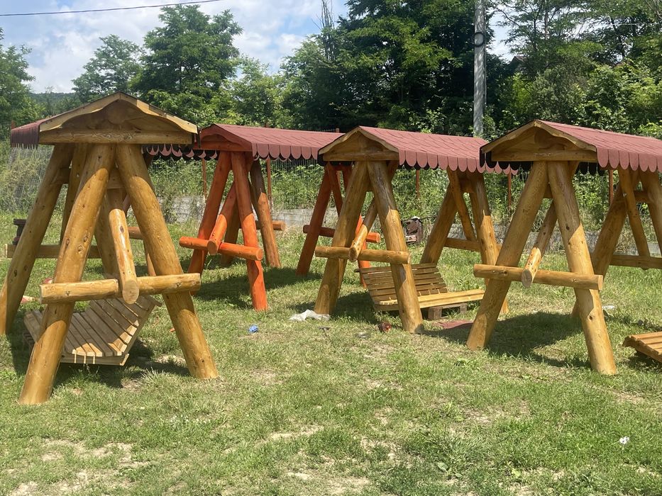 Leagăn din lemn masiv rustic